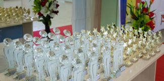 تكريم الطلاب المتفوقين من الأول للرابع 2017